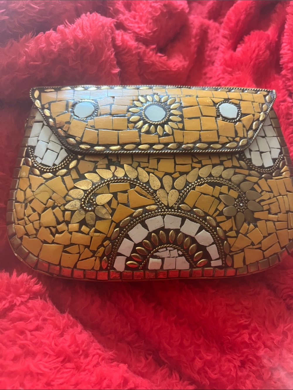 Mosaic Mosaic-Detail Crossbody Clutch – Mustard Yellow and White